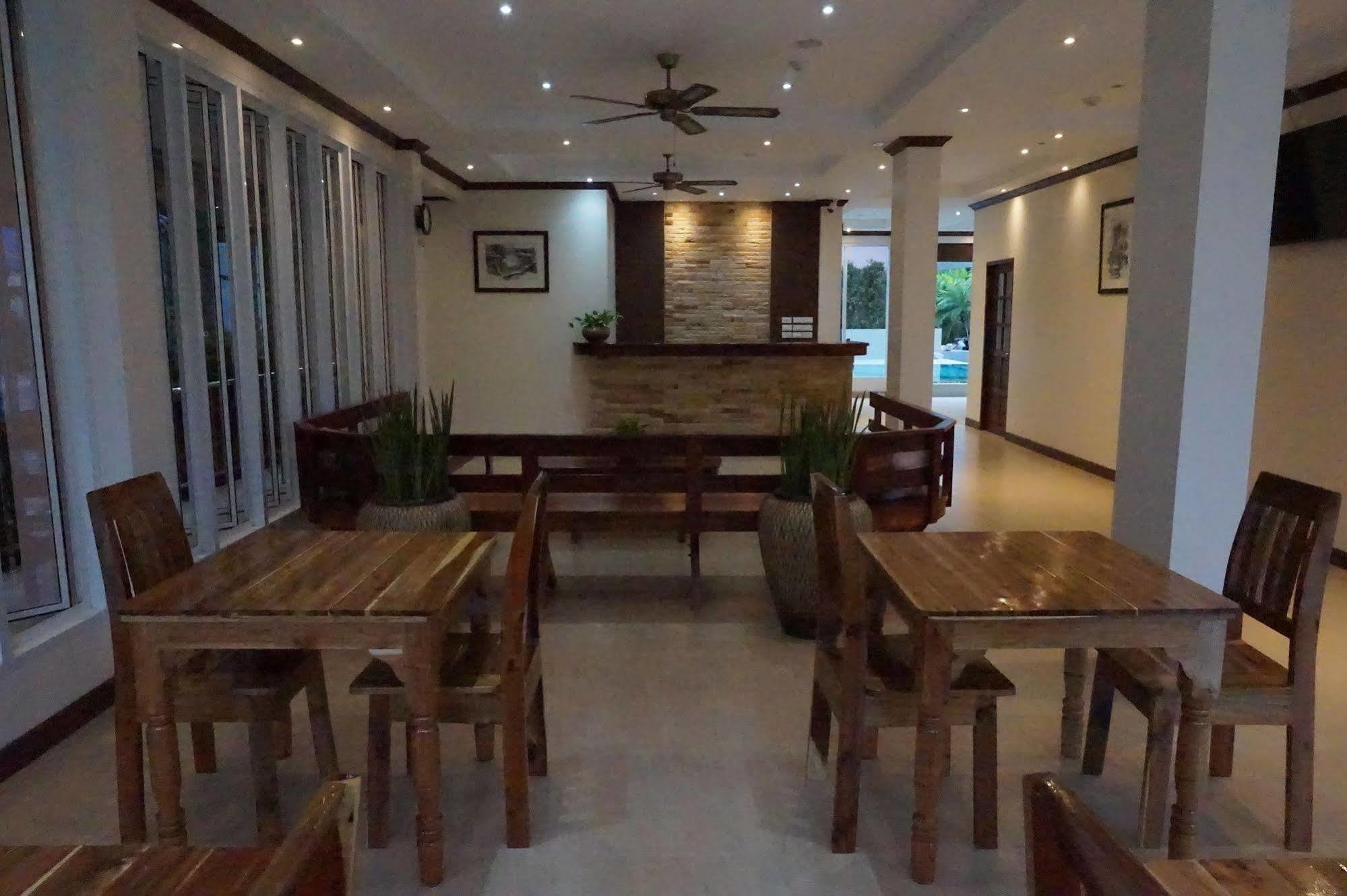 Snowhouse Aonang Krabi Otel Ao Nang Dış mekan fotoğraf