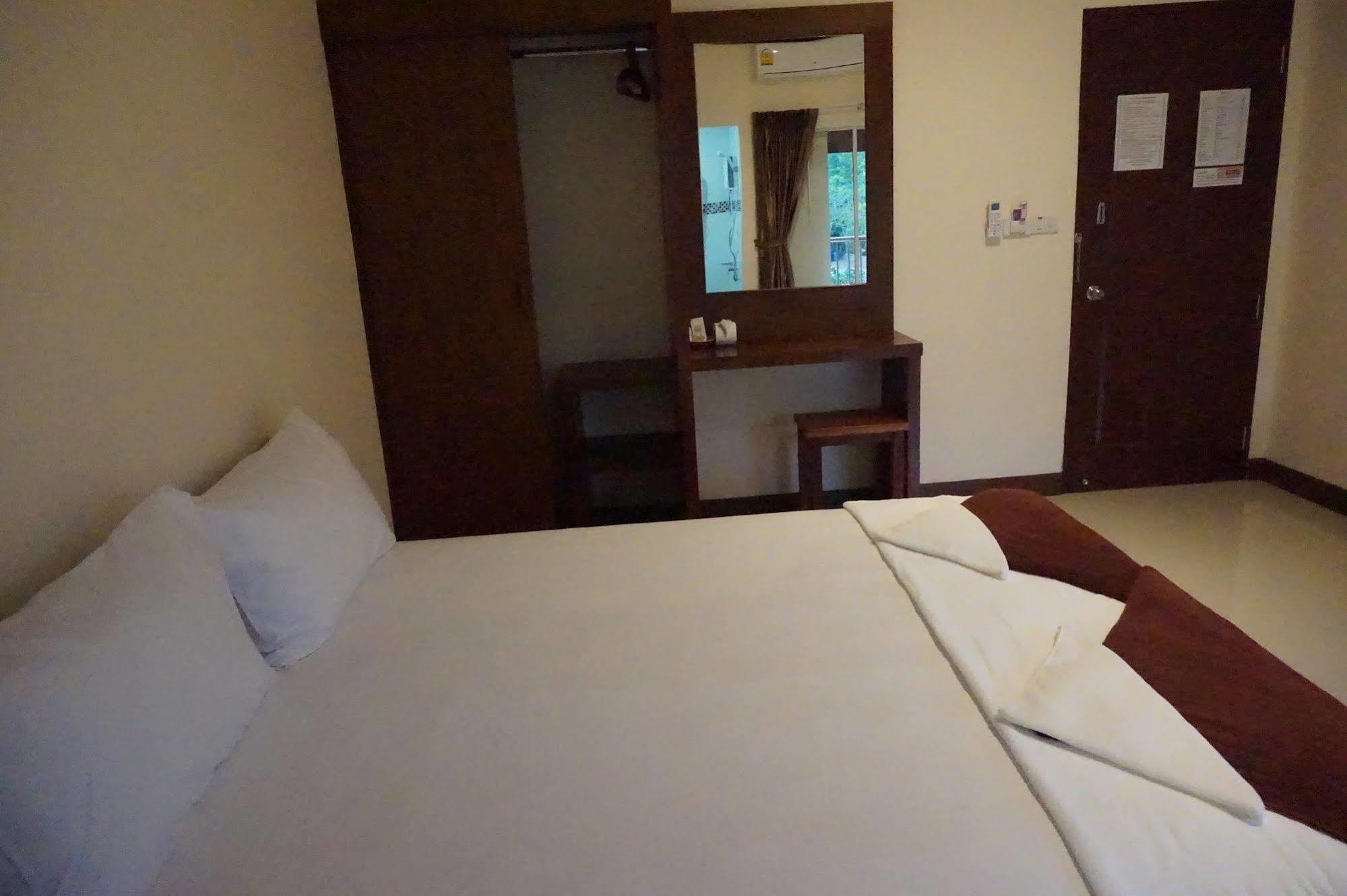 Snowhouse Aonang Krabi Otel Ao Nang Dış mekan fotoğraf