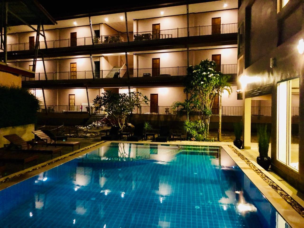 Snowhouse Aonang Krabi Otel Ao Nang Dış mekan fotoğraf